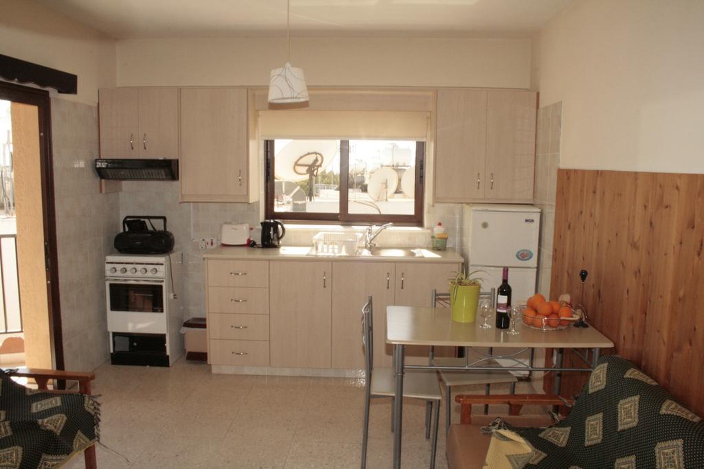 Cinderella Flats Apartament *